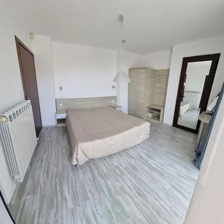 Appartement Sunny House Pismenovo