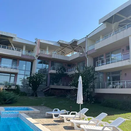 Sunny House Piszmenovo